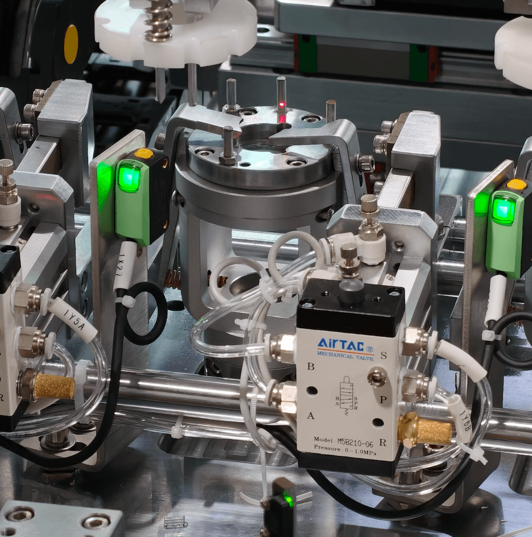 How to Select a Reliable OEM/ODM Mobile Phone Parts Manufacturer Factory 1 Fully automated production equipment